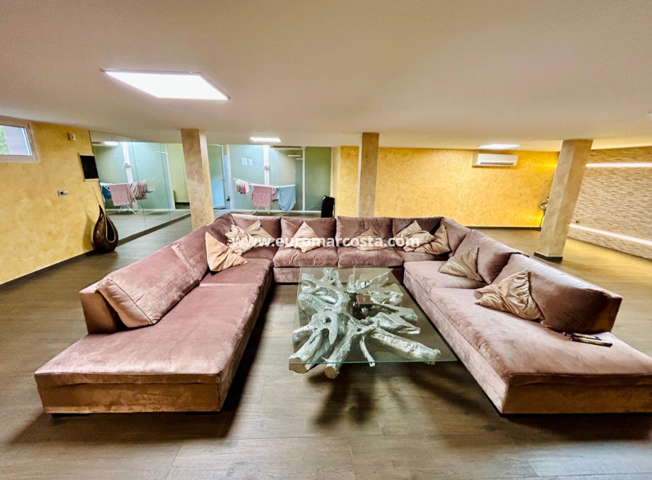 Venta - - CHALET - Torrevieja - La Mata