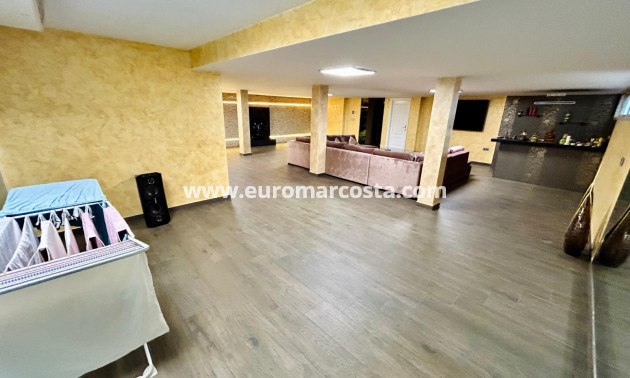 Venta - - CHALET - Torrevieja - La Mata