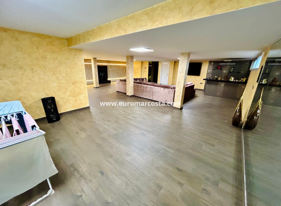 Venta - - CHALET - Torrevieja - La Mata