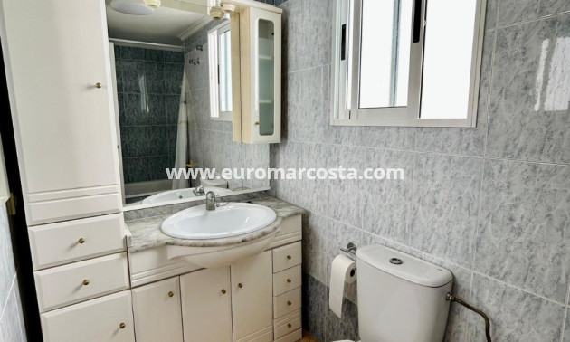 Venta - - APARTMENT - Torrevieja Centro - Torrevieja