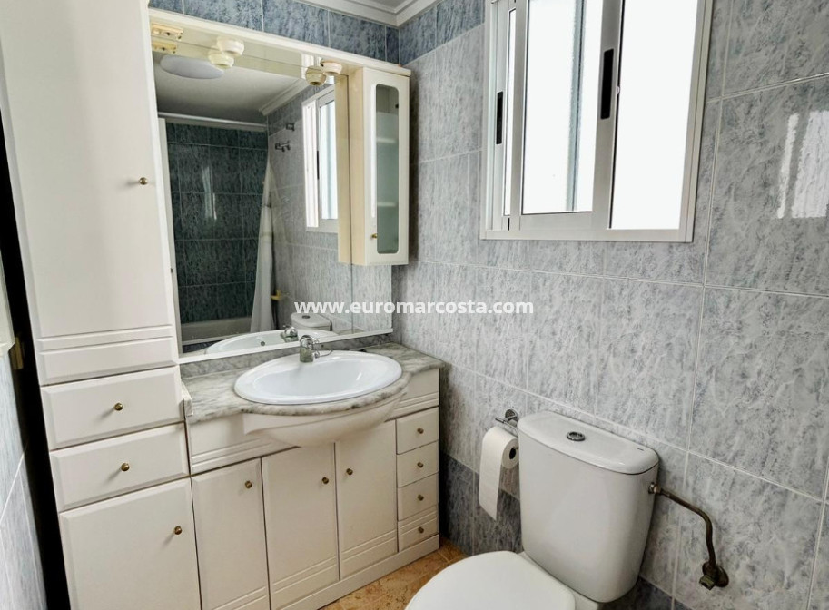 Venta - - APARTMENT - Torrevieja Centro - Torrevieja