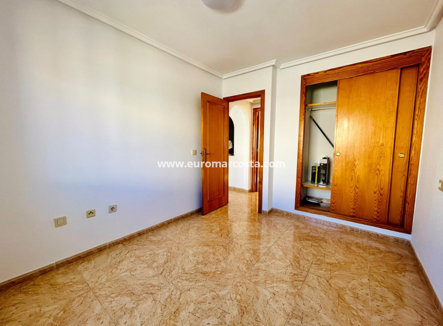 Venta - - APARTMENT - Torrevieja Centro - Torrevieja