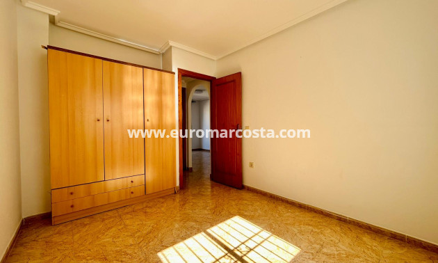Venta - - APARTMENT - Torrevieja Centro - Torrevieja