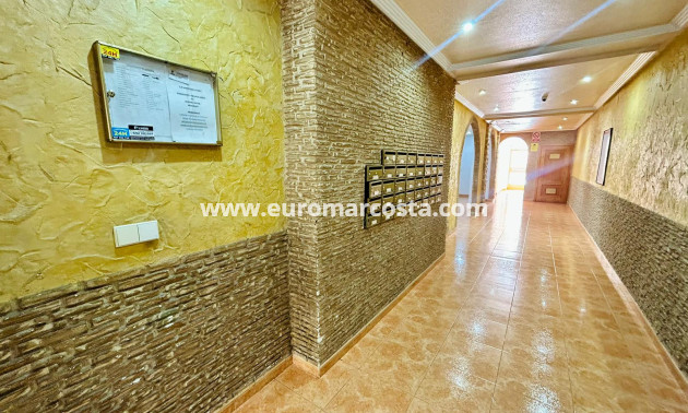 Venta - - APARTMENT - Torrevieja Centro - Torrevieja