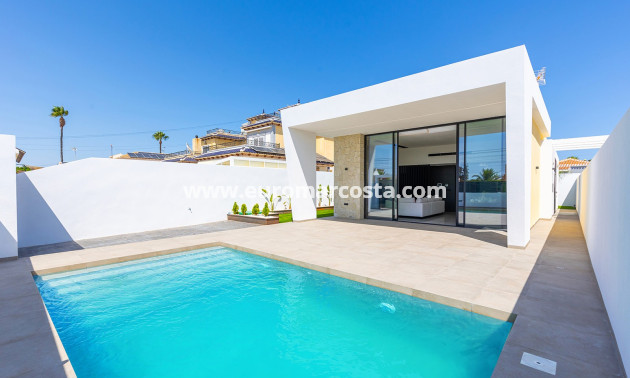 Sale - Villa - Torrevieja - TORREVIEJA