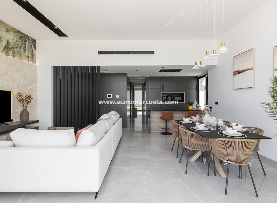 Sale - Villa - Torrevieja - TORREVIEJA