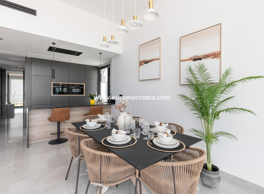Sale - Villa - Torrevieja - TORREVIEJA