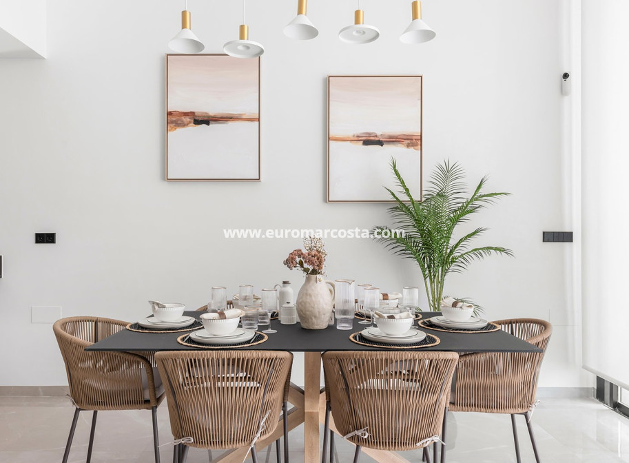 Sale - Villa - Torrevieja - TORREVIEJA