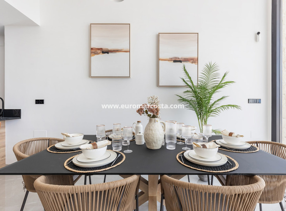 Sale - Villa - Torrevieja - TORREVIEJA