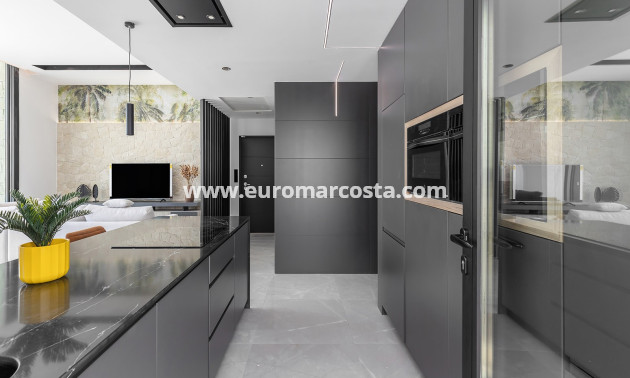 Sale - Villa - Torrevieja - TORREVIEJA