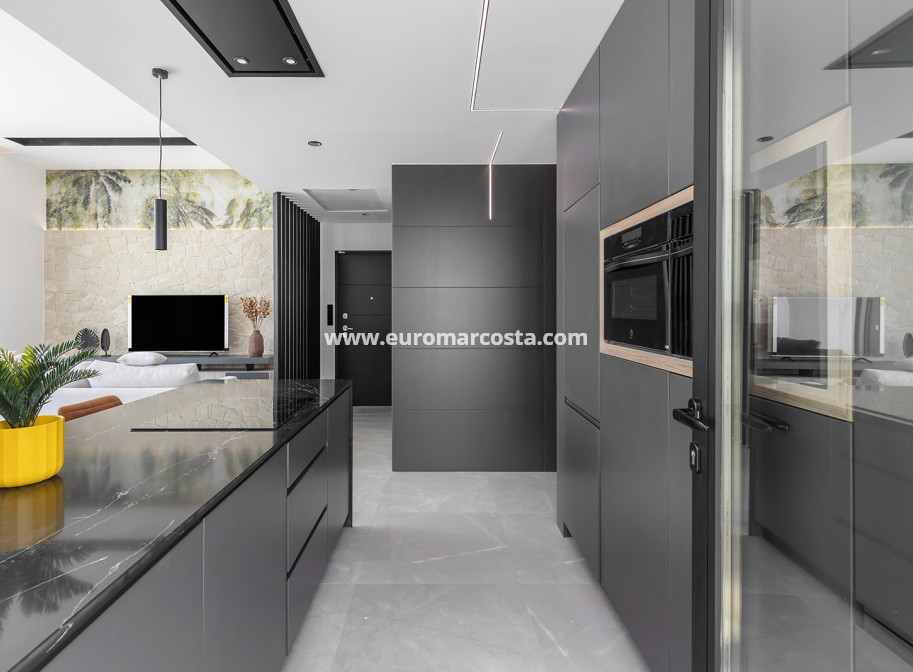 Sale - Villa - Torrevieja - TORREVIEJA