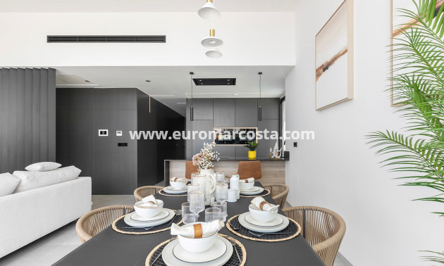 Sale - Villa - Torrevieja - TORREVIEJA