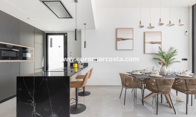 Sale - Villa - Torrevieja - TORREVIEJA