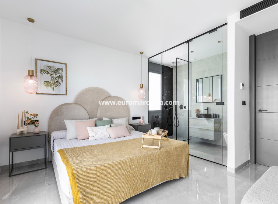 Sale - Villa - Torrevieja - TORREVIEJA