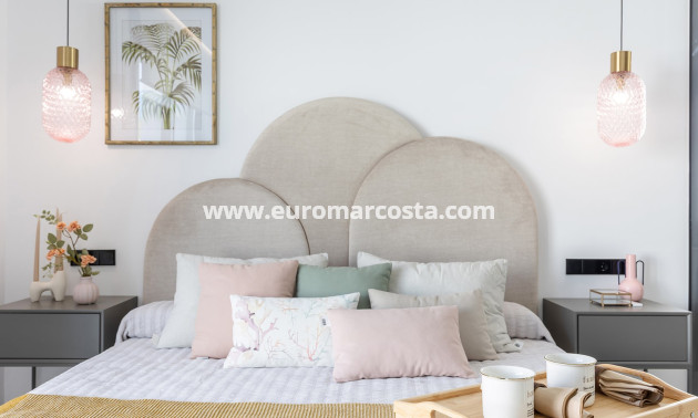 Sale - Villa - Torrevieja - TORREVIEJA