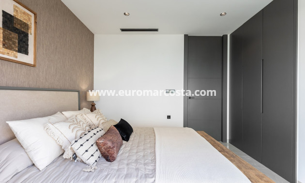Sale - Villa - Torrevieja - TORREVIEJA