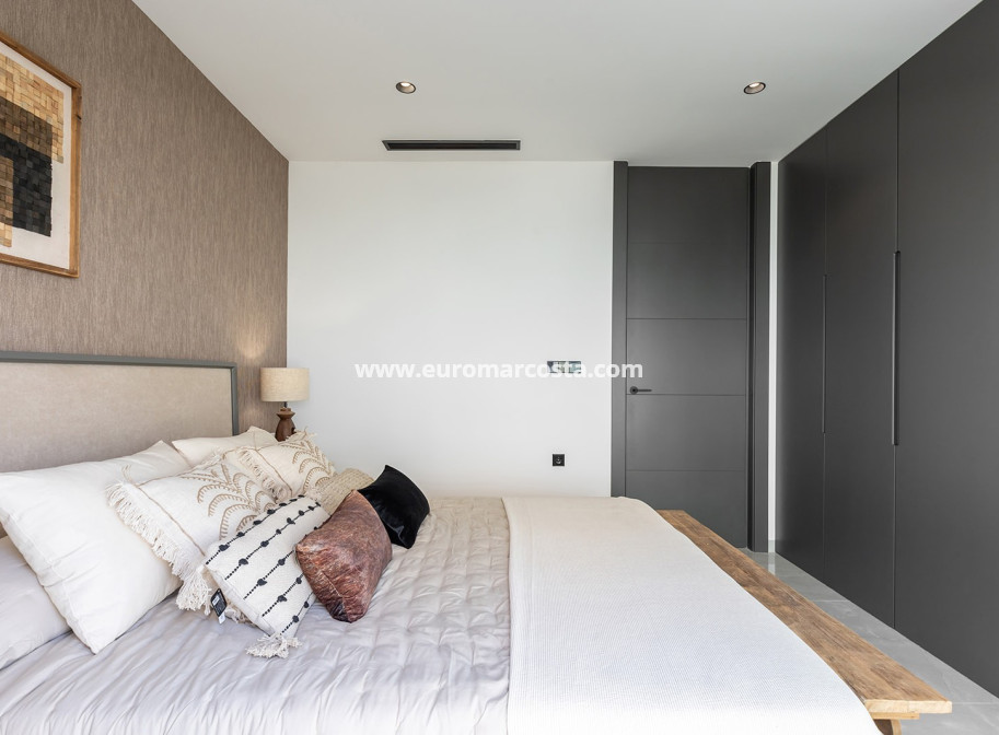 Sale - Villa - Torrevieja - TORREVIEJA