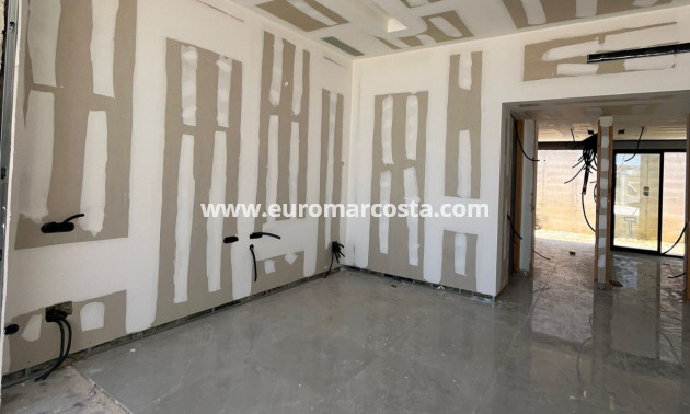 Venta - Villa - Torrevieja - TORREVIEJA