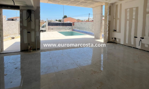 Venta - Villa - Torrevieja - TORREVIEJA