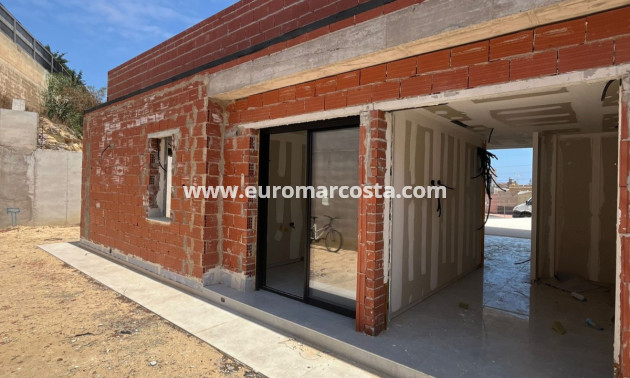 Venta - Villa - Torrevieja - TORREVIEJA