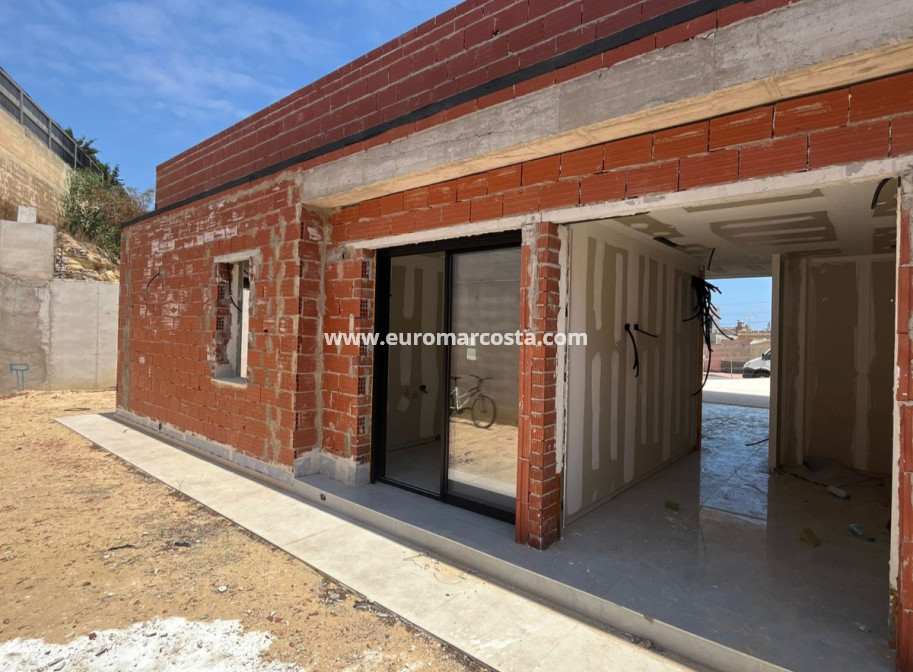 Venta - Villa - Torrevieja - TORREVIEJA