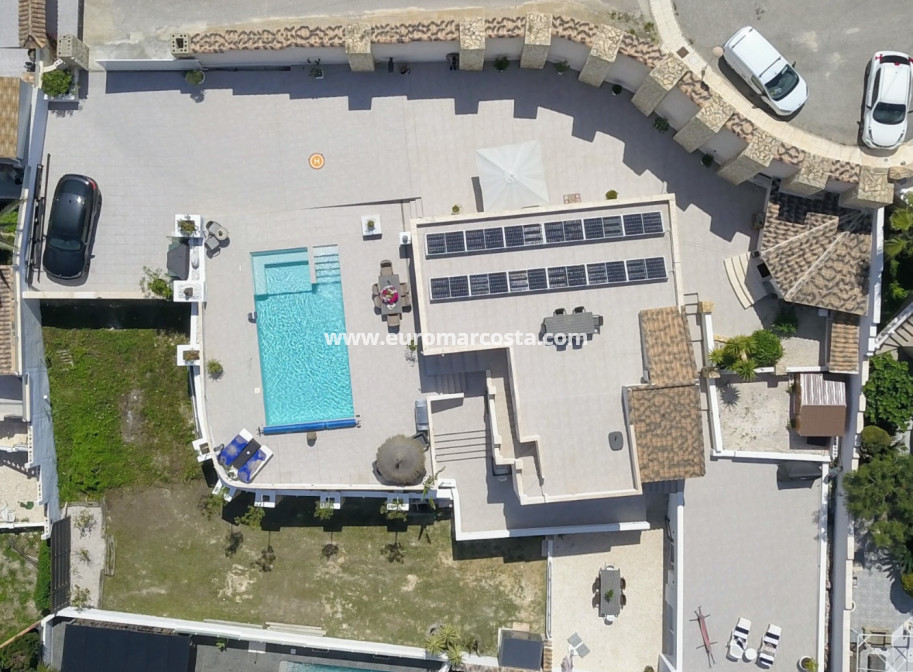 Objekte zum Wiederverkauf - - VILLA - Ciudad Quesada