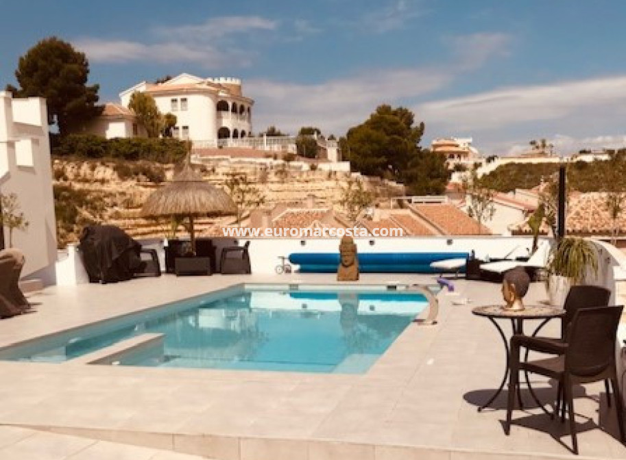 Objekte zum Wiederverkauf - - VILLA - Ciudad Quesada
