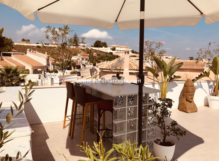 Objekte zum Wiederverkauf - - VILLA - Ciudad Quesada