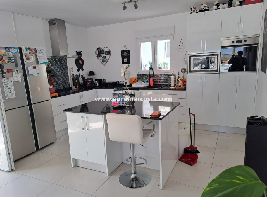 Objekte zum Wiederverkauf - - VILLA - Ciudad Quesada