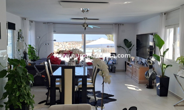 Objekte zum Wiederverkauf - - VILLA - Ciudad Quesada