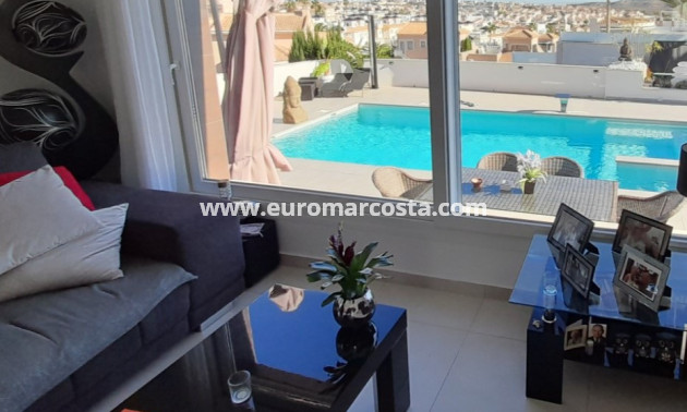 Objekte zum Wiederverkauf - - VILLA - Ciudad Quesada