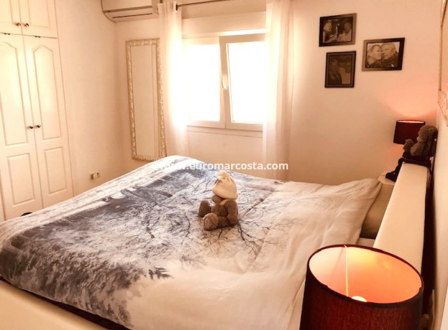 Objekte zum Wiederverkauf - - VILLA - Ciudad Quesada