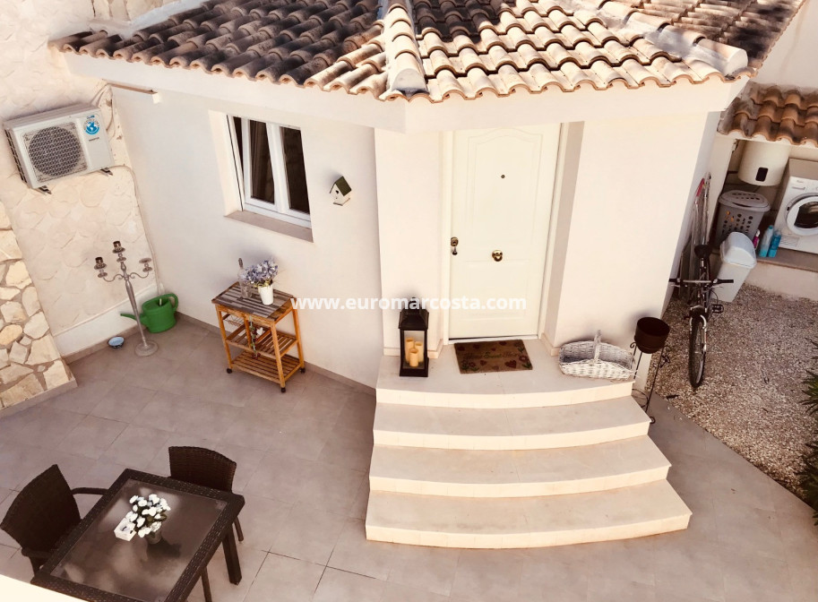 Objekte zum Wiederverkauf - - VILLA - Ciudad Quesada