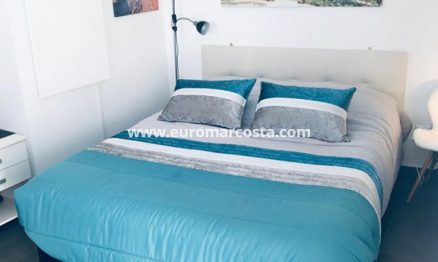 Objekte zum Wiederverkauf - - VILLA - Ciudad Quesada