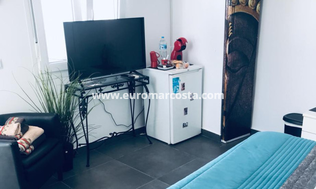 Objekte zum Wiederverkauf - - VILLA - Ciudad Quesada