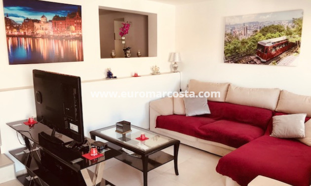 Objekte zum Wiederverkauf - - VILLA - Ciudad Quesada