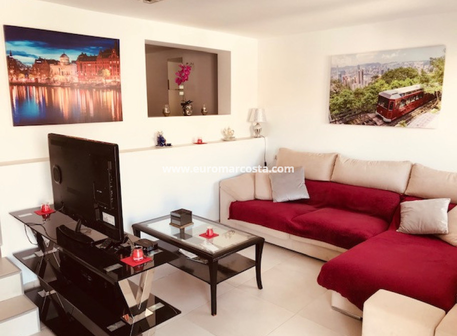 Objekte zum Wiederverkauf - - VILLA - Ciudad Quesada