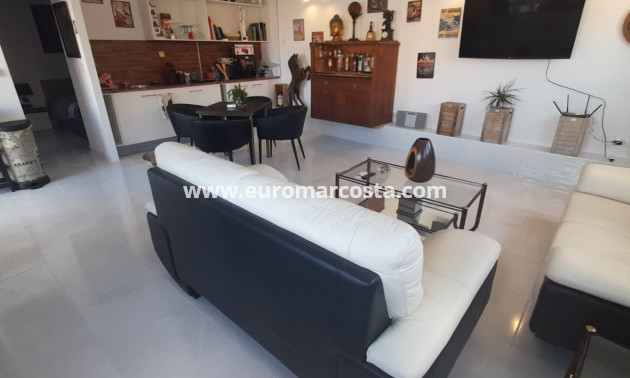 Objekte zum Wiederverkauf - - VILLA - Ciudad Quesada