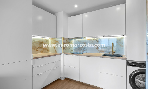 Objekte zum Wiederverkauf - - APARTMENT - Torrevieja - TORREVIEJA