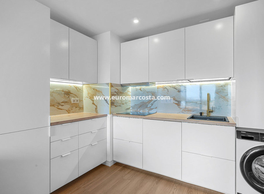 Objekte zum Wiederverkauf - - APARTMENT - Torrevieja - TORREVIEJA