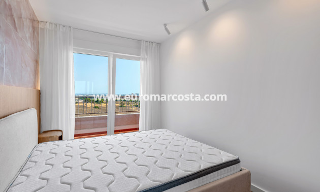 Objekte zum Wiederverkauf - - APARTMENT - Torrevieja - TORREVIEJA