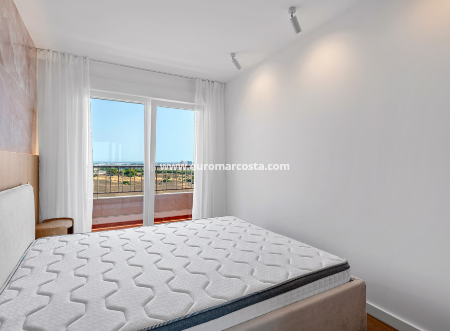 Objekte zum Wiederverkauf - - APARTMENT - Torrevieja - TORREVIEJA