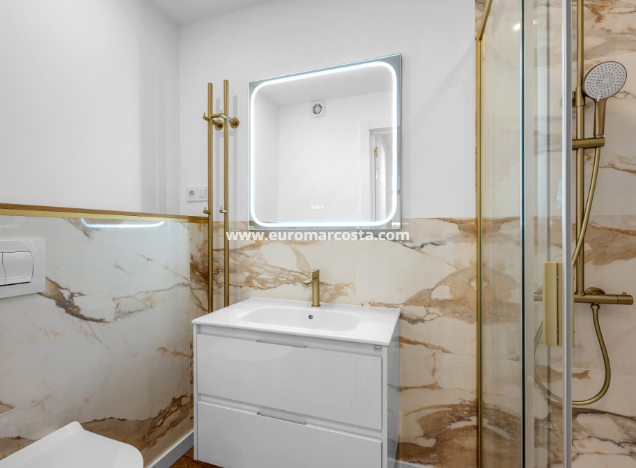 Objekte zum Wiederverkauf - - APARTMENT - Torrevieja - TORREVIEJA