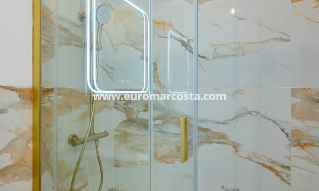 Objekte zum Wiederverkauf - - APARTMENT - Torrevieja - TORREVIEJA