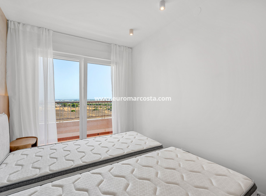 Objekte zum Wiederverkauf - - APARTMENT - Torrevieja - TORREVIEJA