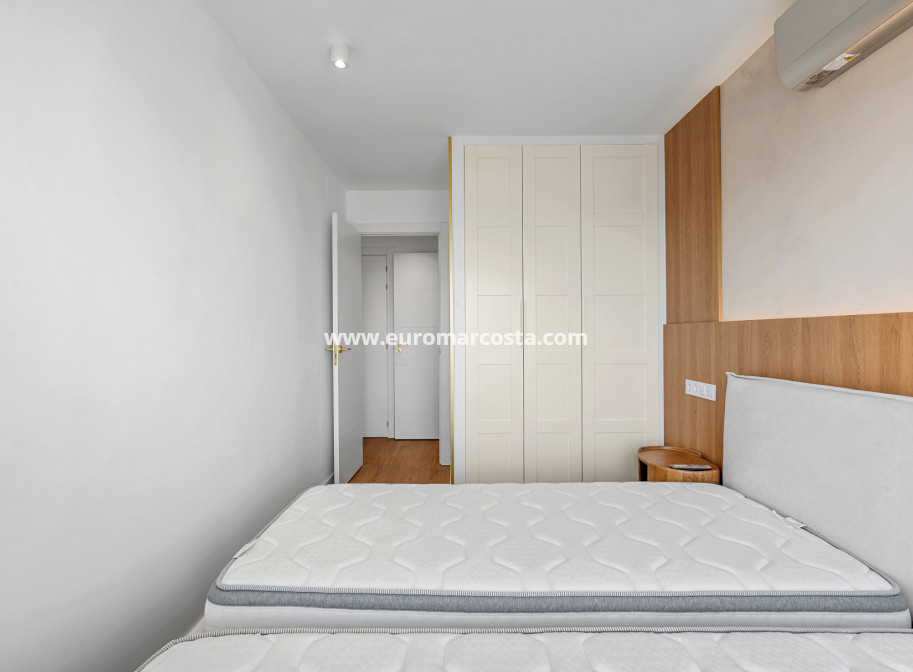 Objekte zum Wiederverkauf - - APARTMENT - Torrevieja - TORREVIEJA