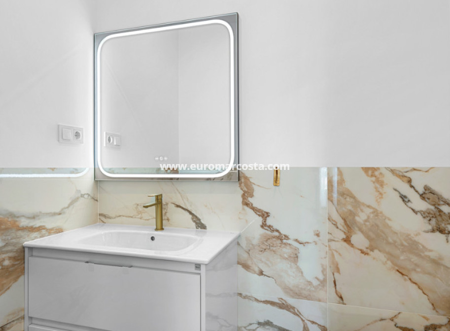 Objekte zum Wiederverkauf - - APARTMENT - Torrevieja - TORREVIEJA