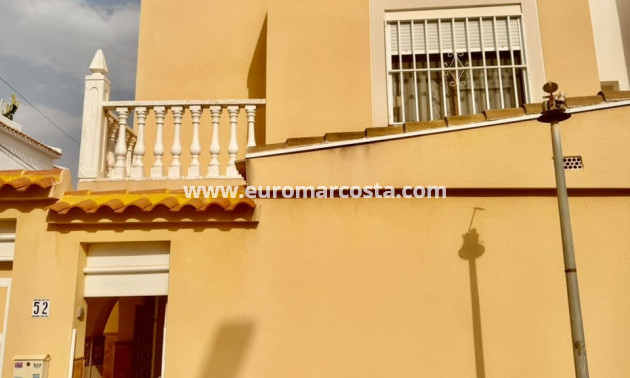 Sale - - TOWNHOUSE - Torrevieja