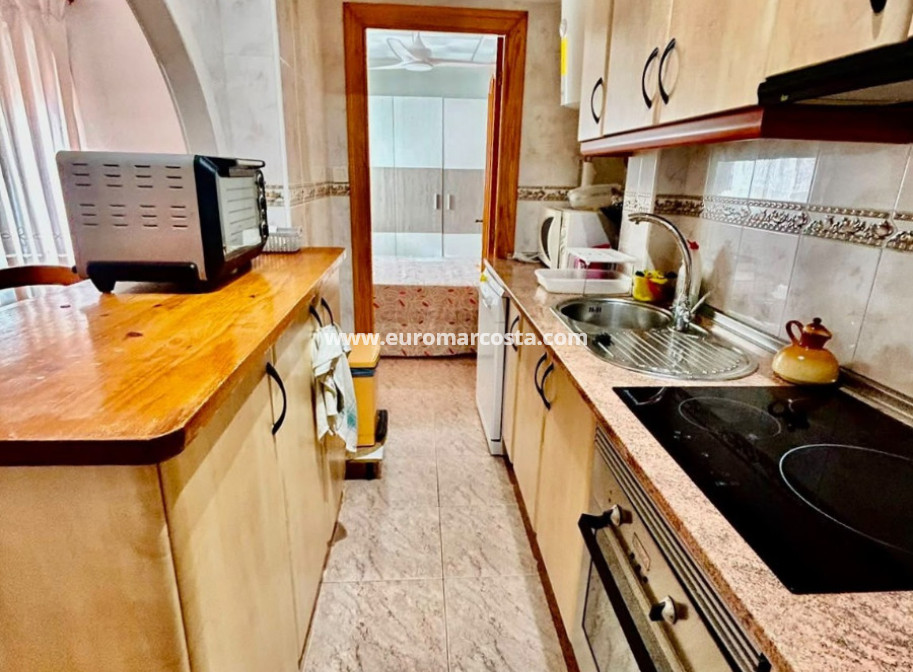Sale - - TOWNHOUSE - Torrevieja
