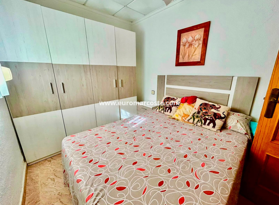 Sale - - TOWNHOUSE - Torrevieja